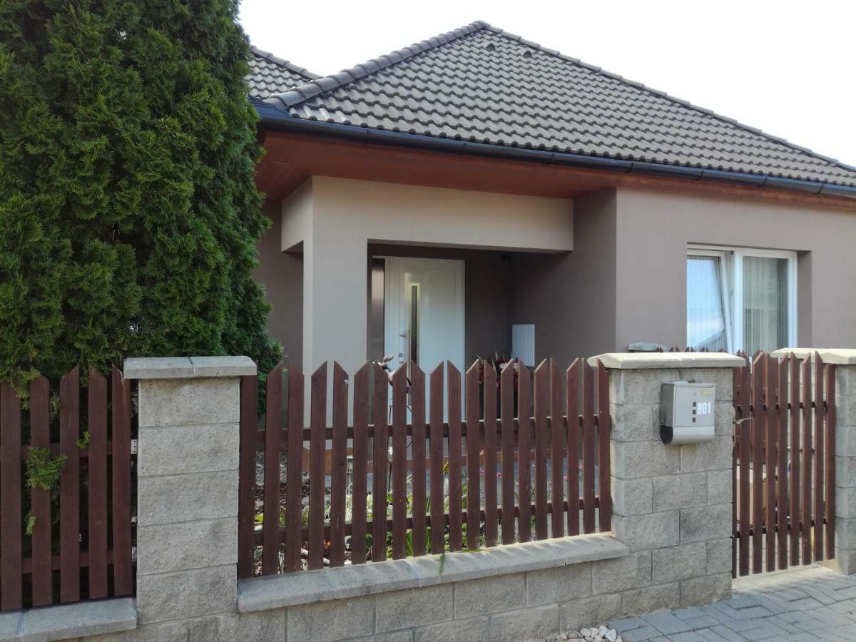 Ji Apartment Модржице Екстер'єр фото
