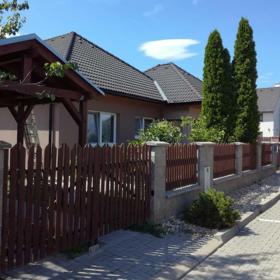 Ji Apartment Модржице Екстер'єр фото